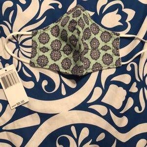 NWT Vera Bradley face mask